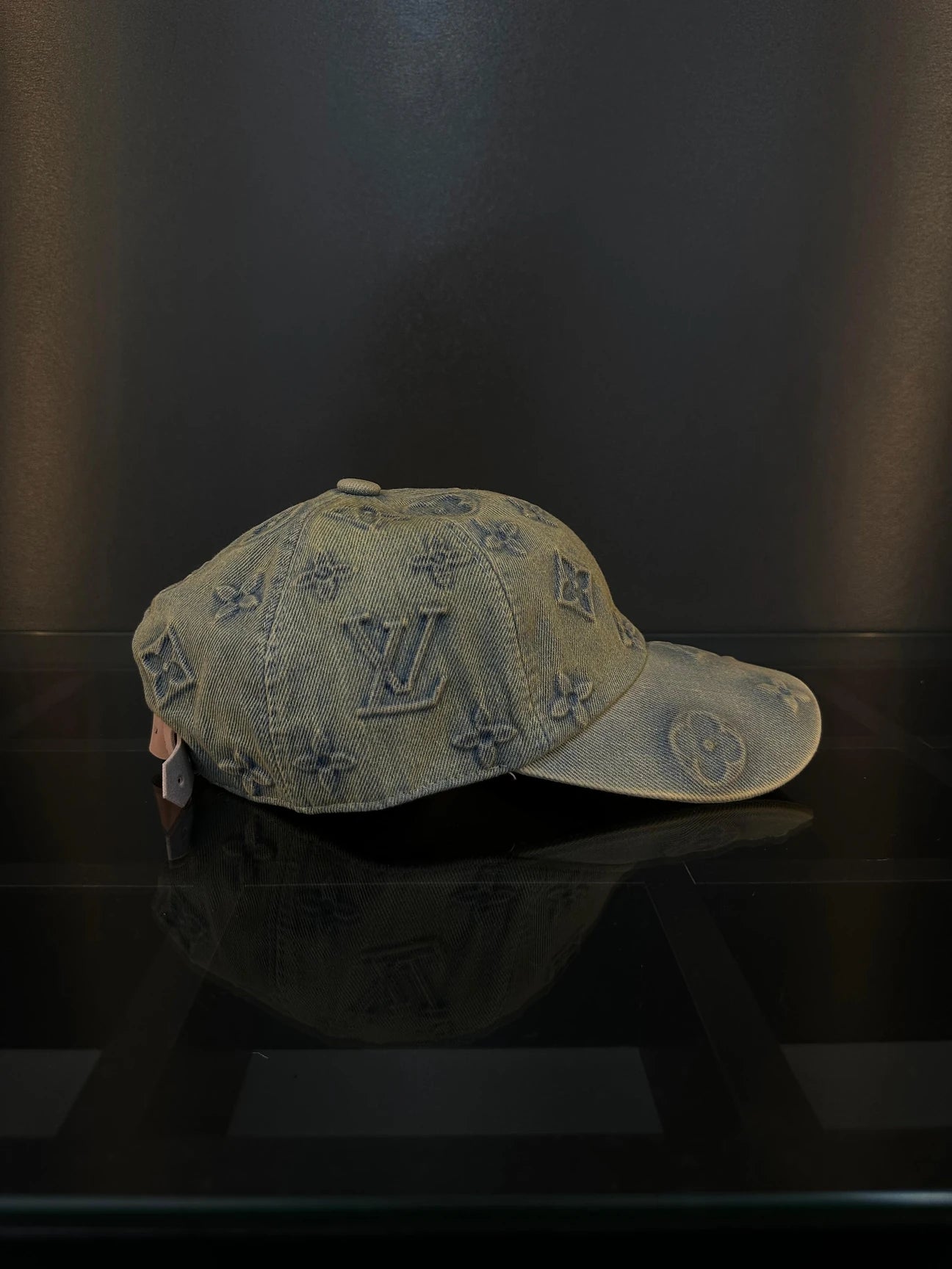 Lv cap