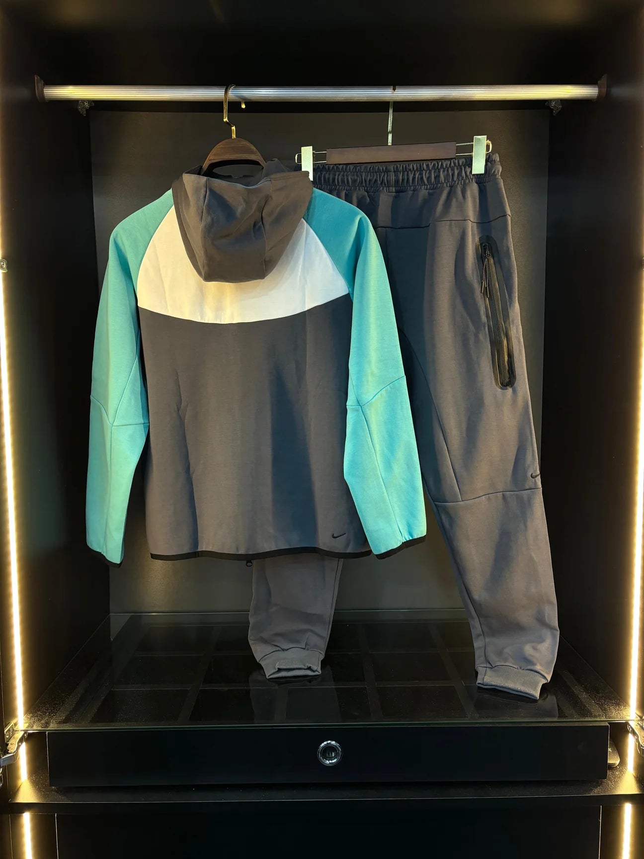 Nike tech fleece