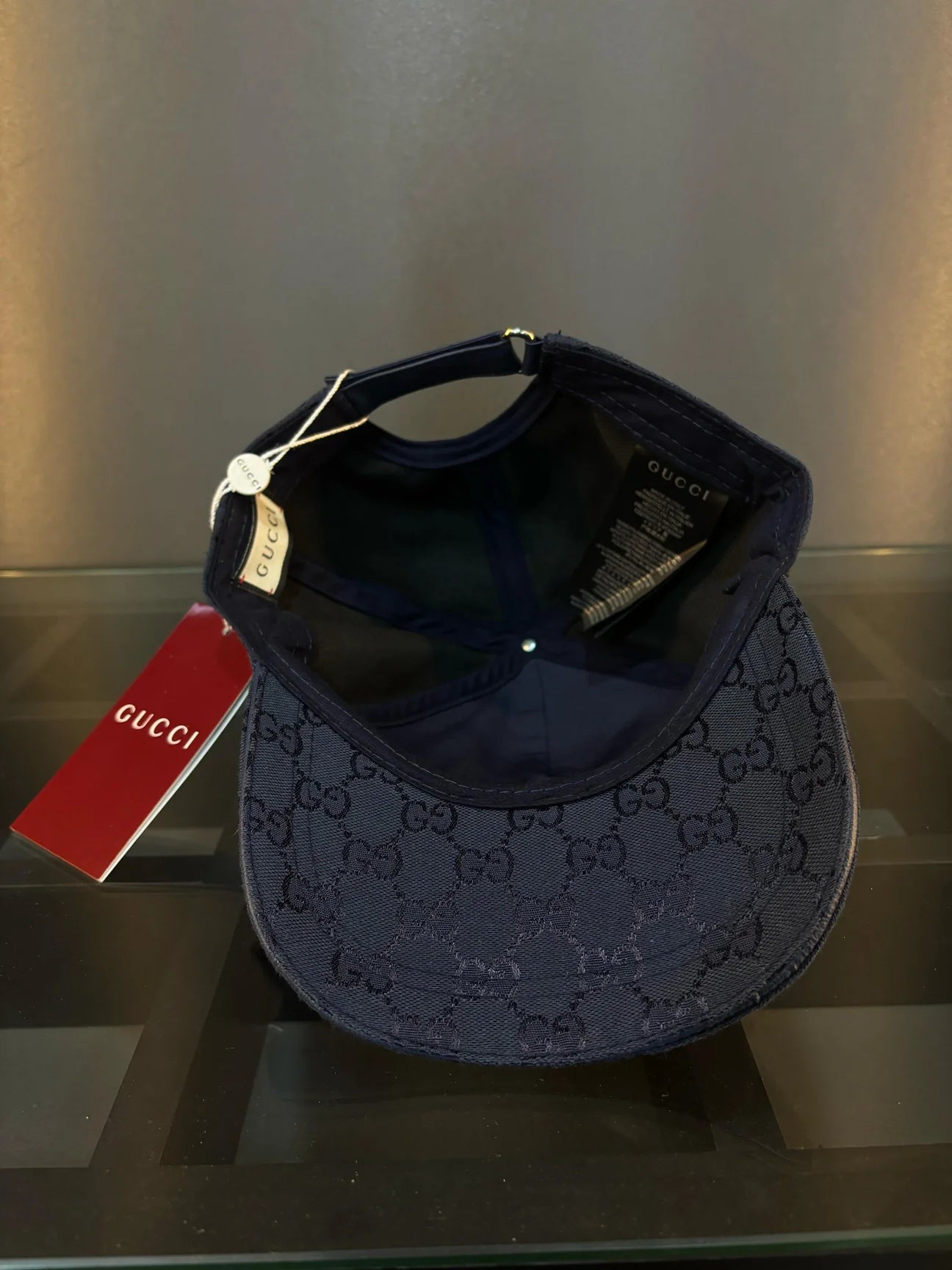 Gucci navy cap
