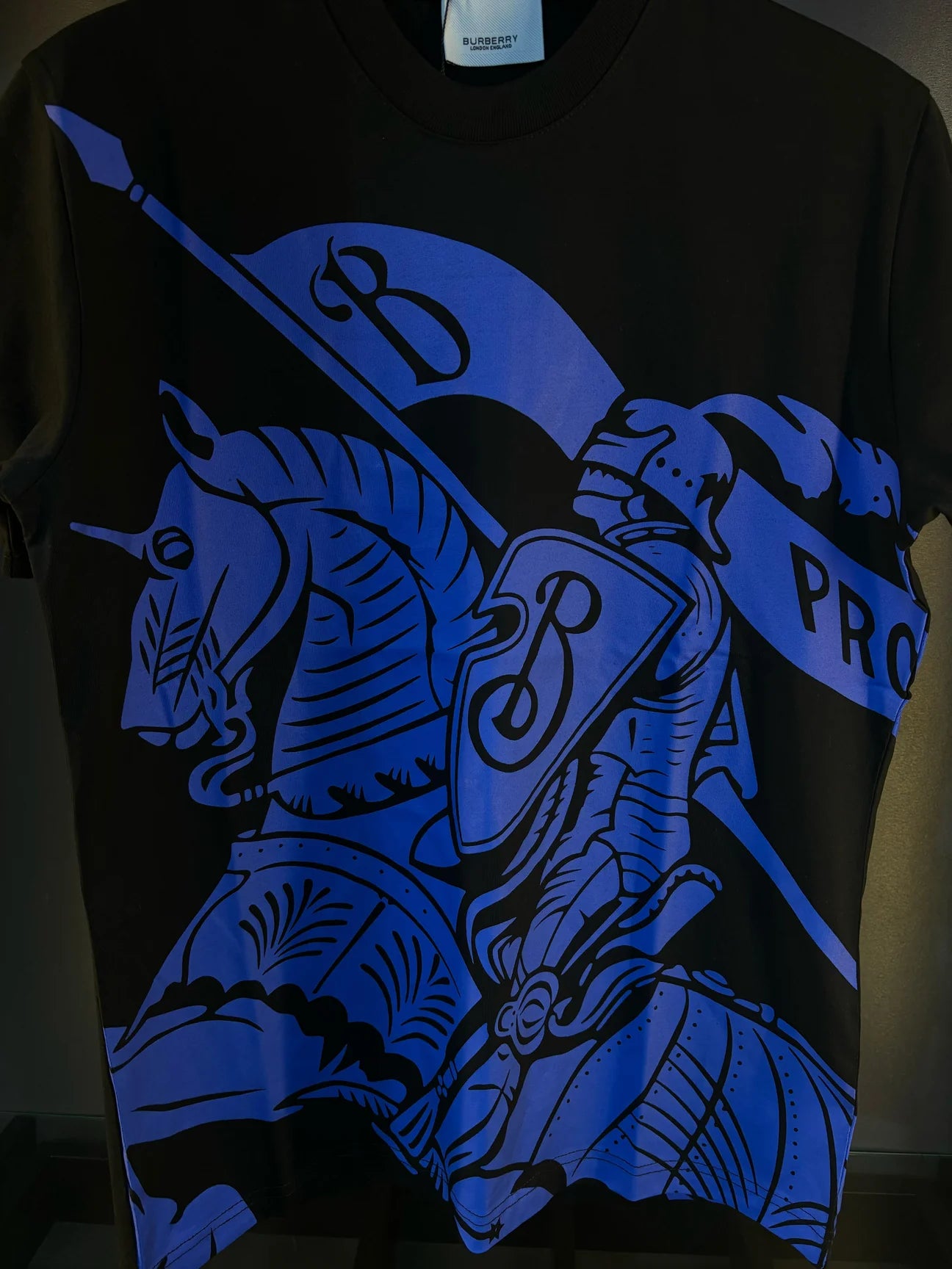 Burberry tee