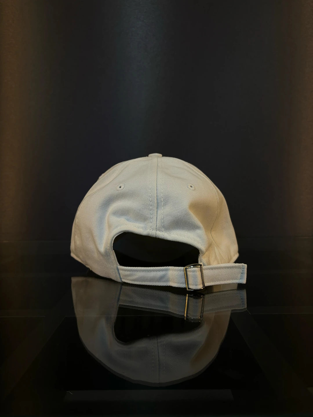 Amiri cap