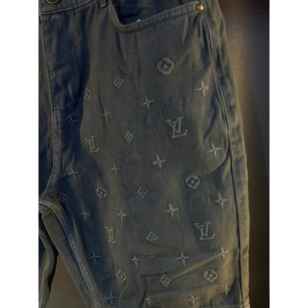 Lv short