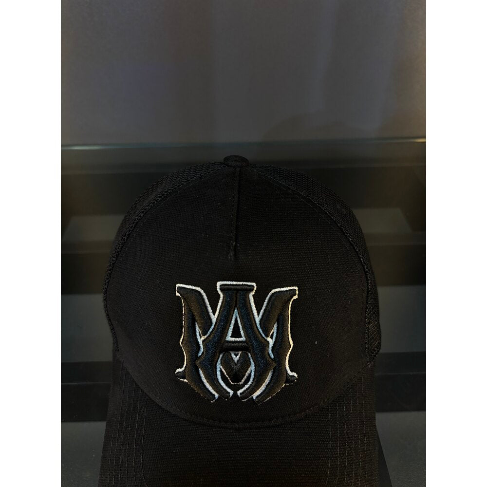 Amiri cap