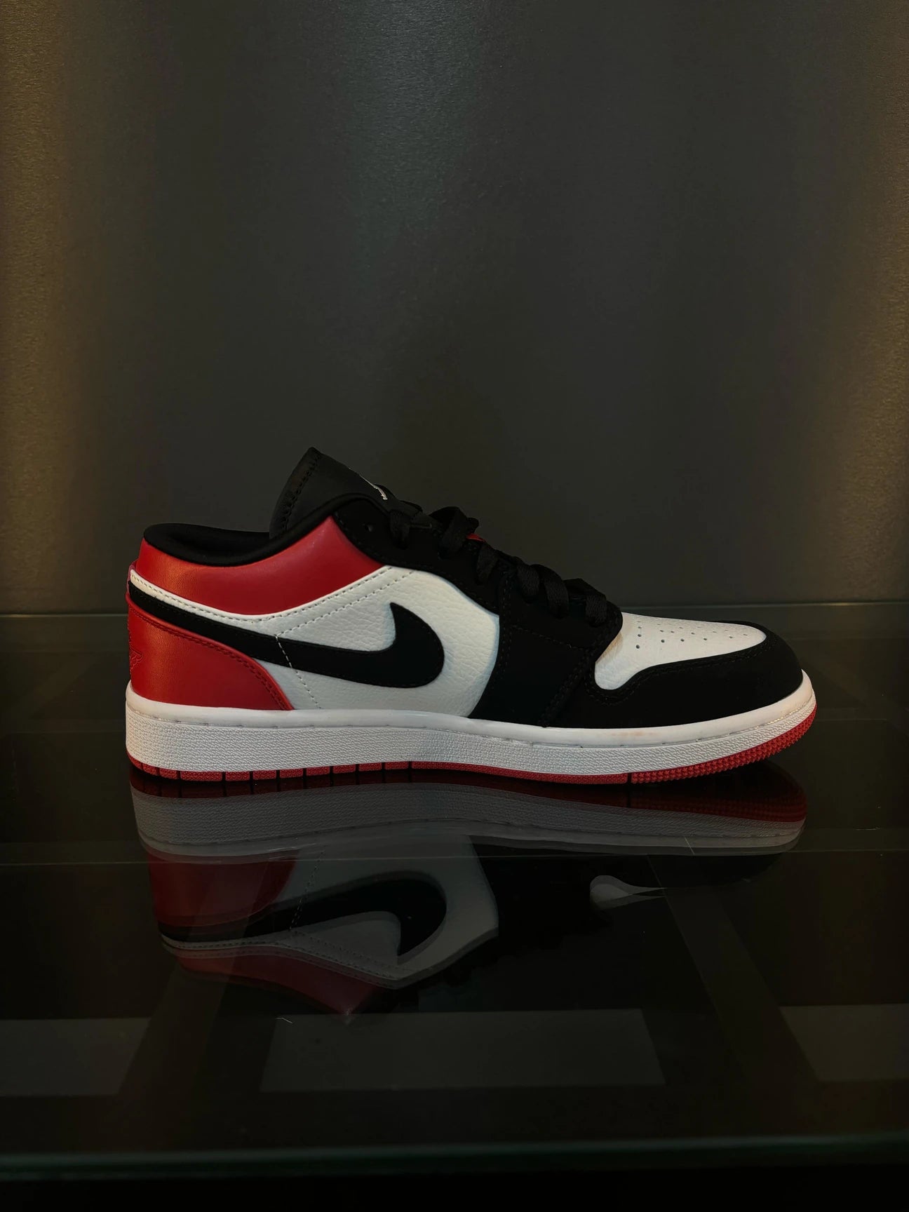 Air Jordan 1 low