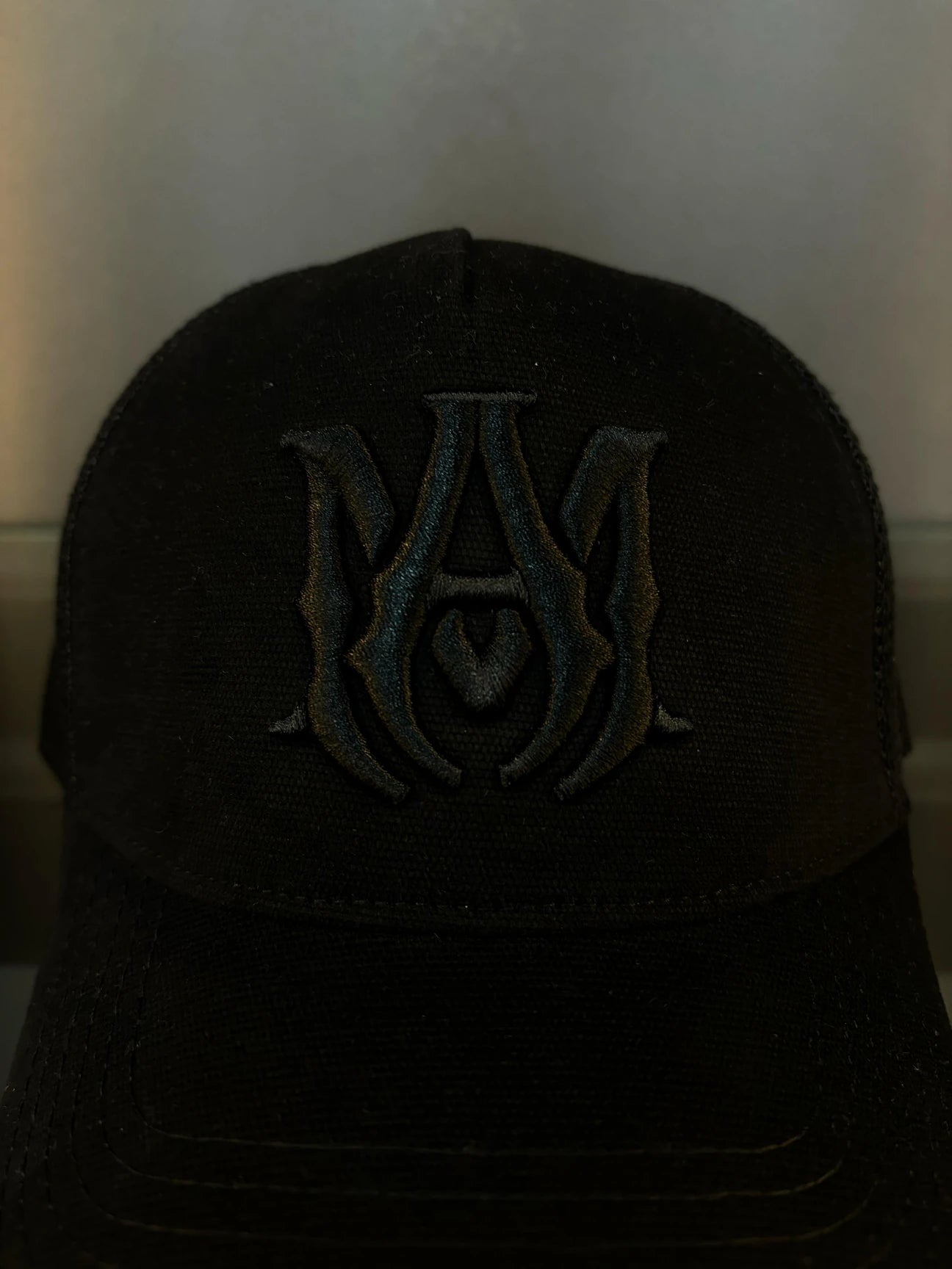 Amiri cap