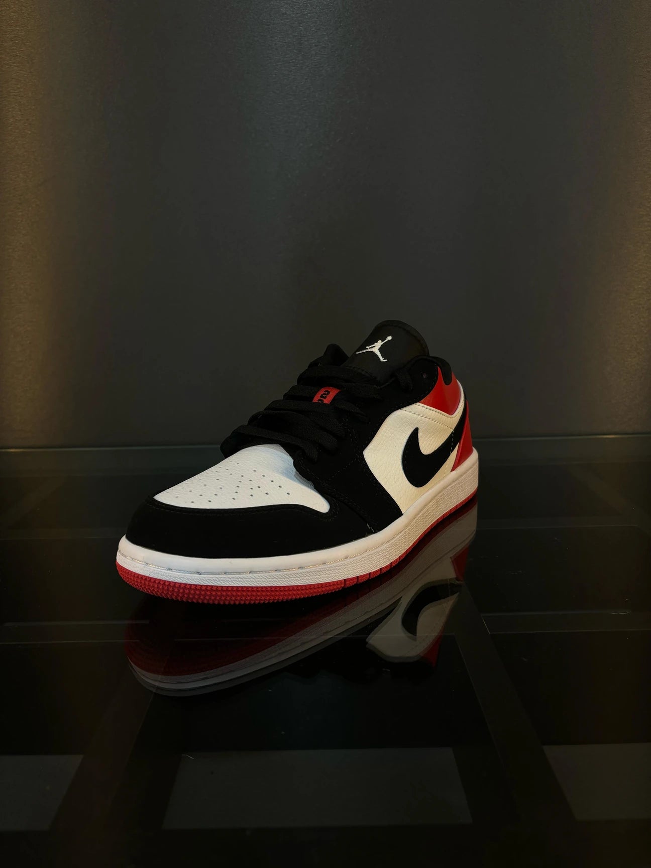 Air Jordan 1 low