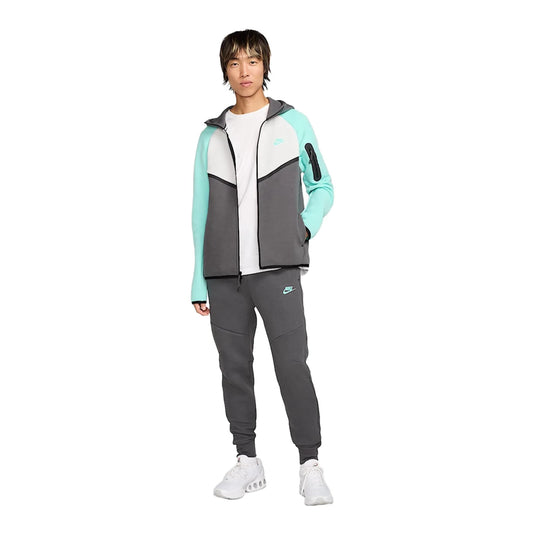 Nike tech fleece