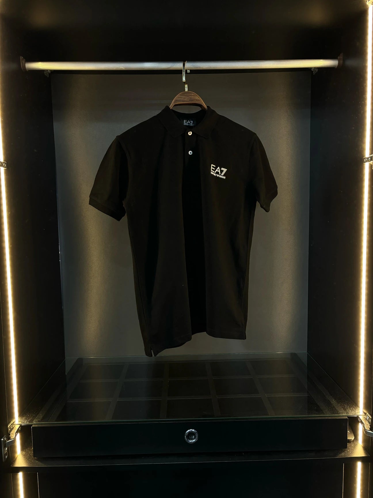 EA7 t shirt black