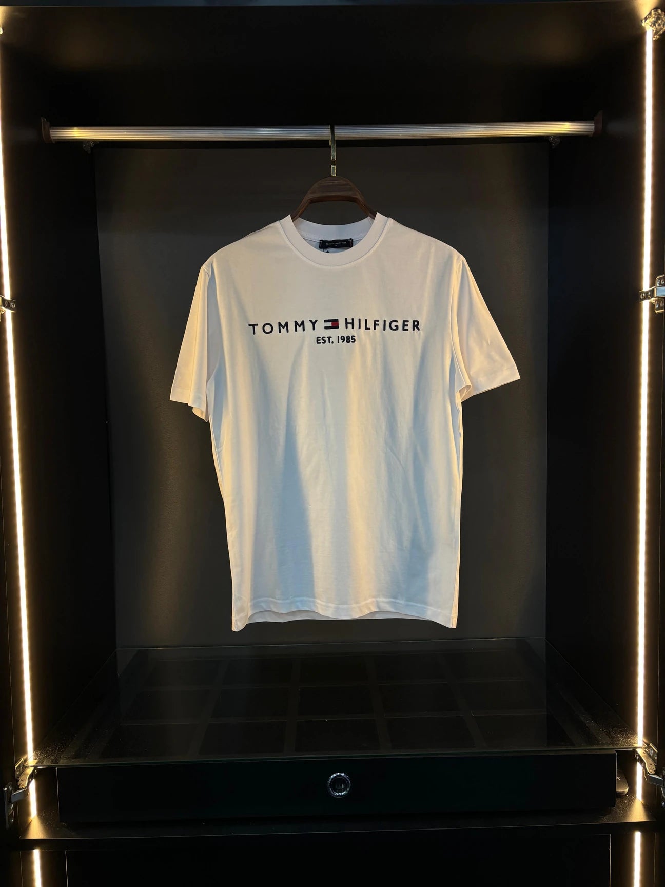 Tommy Hilfiger tee