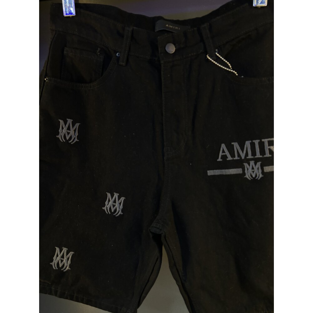 Amiri short