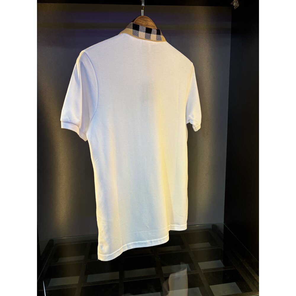 Burberry tee