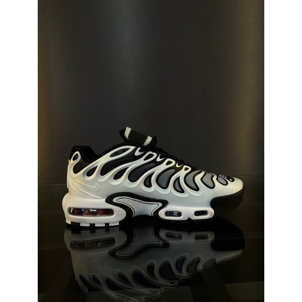 Nike air max drift shoe