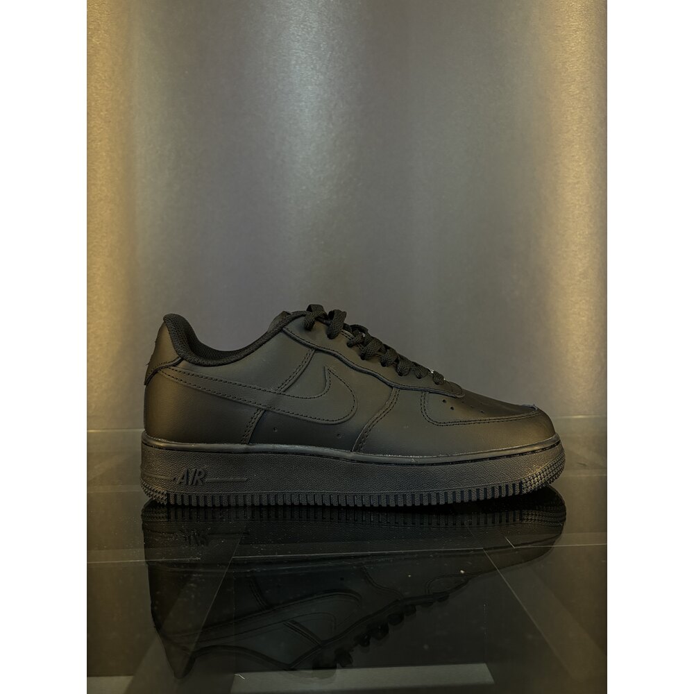 Nike air force 1 black shoe