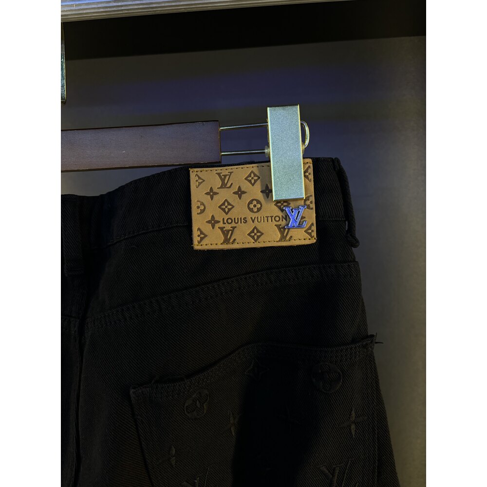 Lv pants