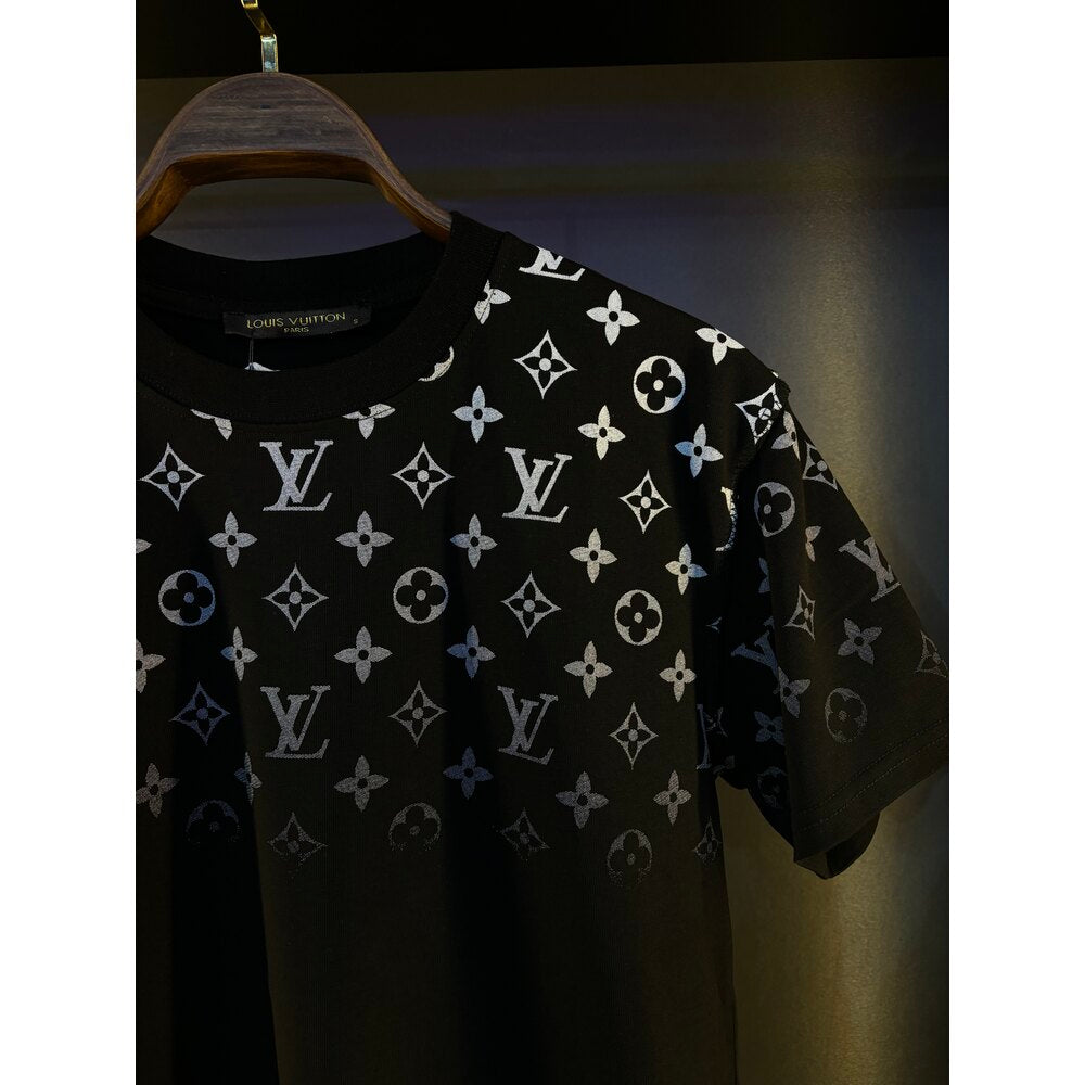 LV tee