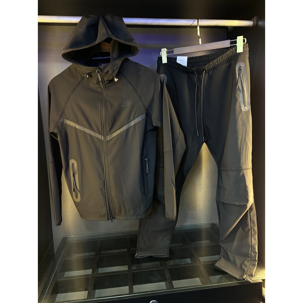 Nike black parachute tracksuit