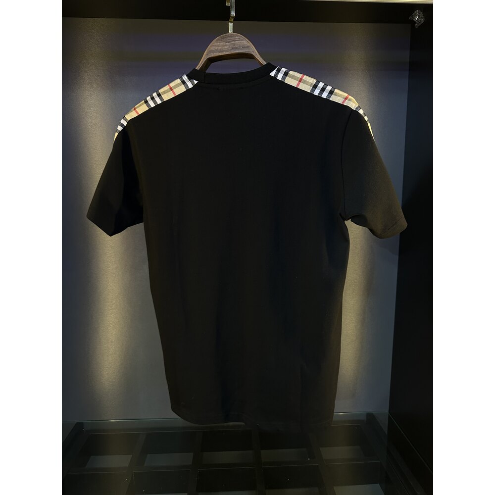 Burberry tee