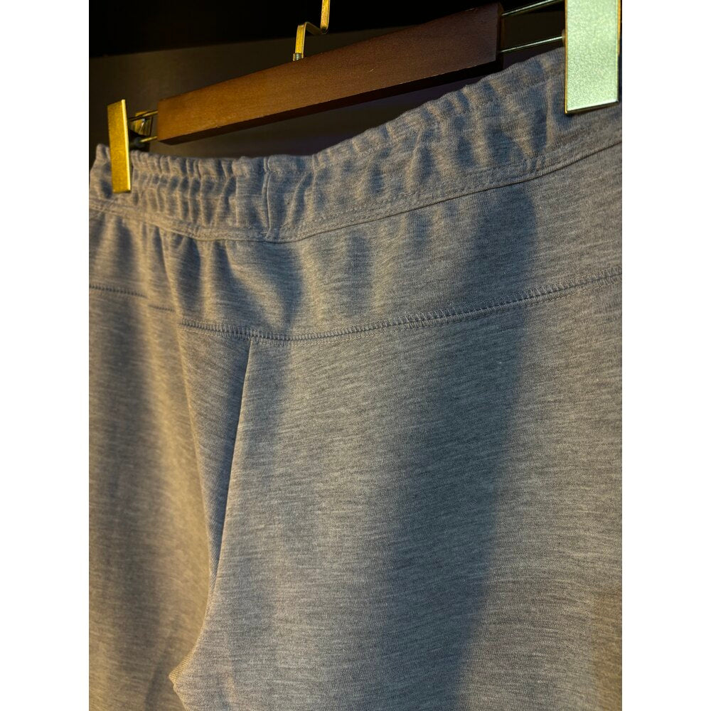 Nike tech fleece short